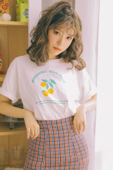 一点遮挡都没有的美女